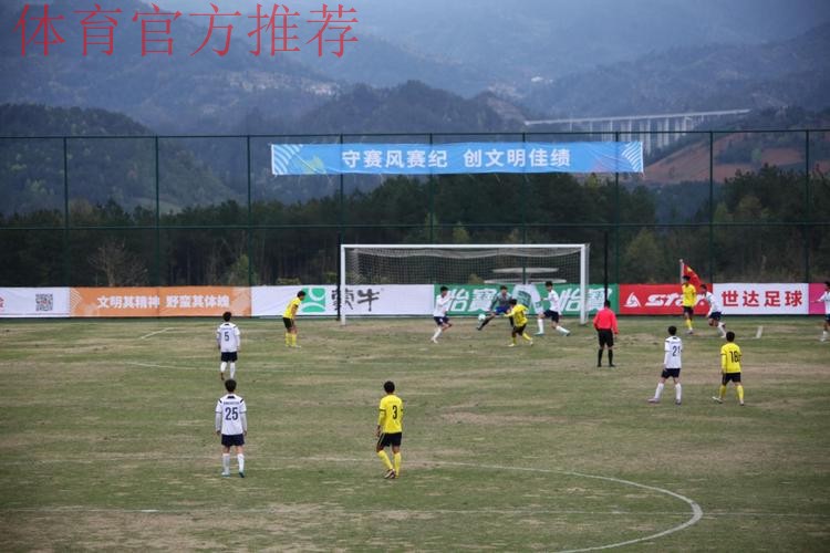 黑马!重庆杨家坪中学剑指全国赛 黑马!重庆杨家坪中学剑指全国赛