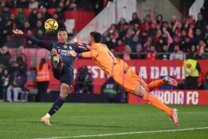 每体-姆巴佩和维尼修斯未碰撞出火花 两人明显脱节